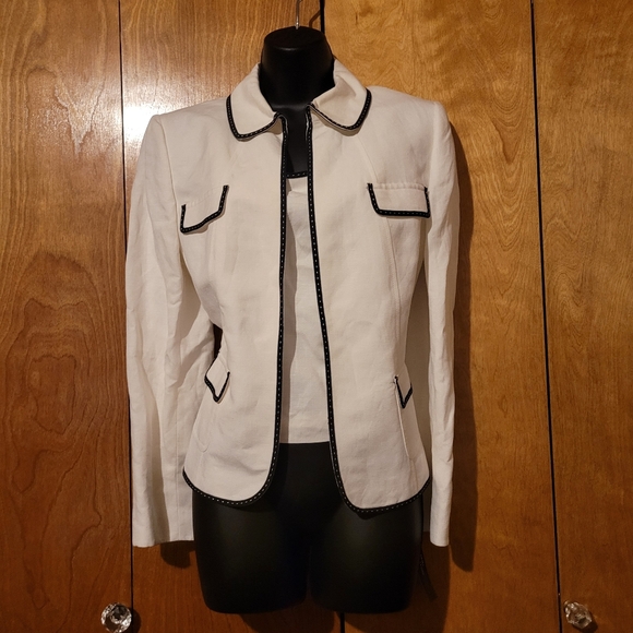 Tahari Arthur S. Levine White w/ Black Trim Linen Two Piece Set Sz 10P - Picture 11 of 16